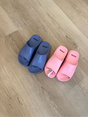 PINK Victoria's Secret Slide Sandals in Blue and Pink